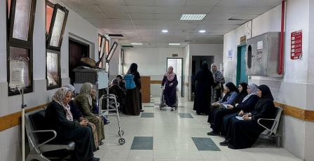  مدير مركز غزة للسرطان لراية: أكتوبر الوردي في غزة.. "لا بد من تسميته بالأسود أو الدموي"