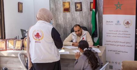 "بيت مال القدس" تنفذ حملات طبية مجانية لتعزيز الكشف المبكر عن سرطان الثدي