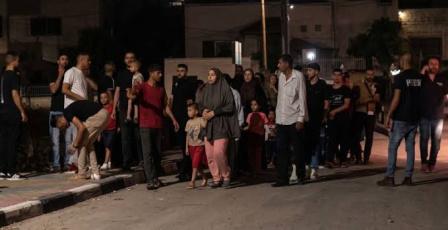 المحتسب: الخليل تحت الحصار.. تأمين مساكن للعائلات النازحة ومساعدات عاجلة للمحاصرين ورصد الأضرار 