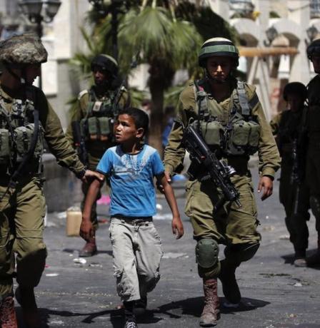 الاحتلال يستدعي طفلا للتحقيق شرق بيت لحم