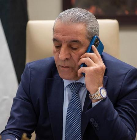 الشيخ يهاتف وزير الخارجية المصري ويبحث معه الأوضاع في المنطقة