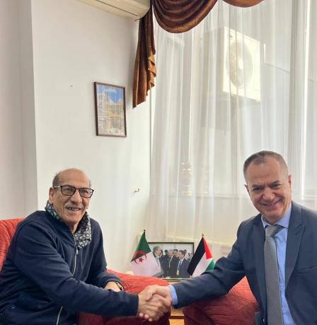 السفير أبو زيد يطلع نظيره الجزائري على أخر التطورات في فلسطين