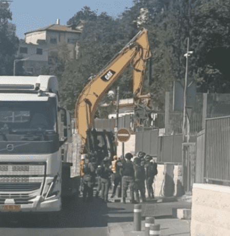 الاحتلال يخطر بهدم منازل في سلوان جنوب المسجد الأقصى