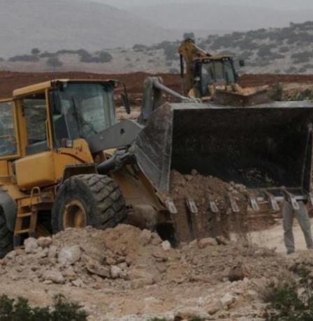 الاحتلال يجرف أراضي زراعية في السيلة الحارثية غرب جنين