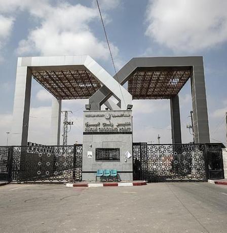 خاص| سكان قطاع غزة يترقبون فتح معبر رفح نافذتهم الوحيدة على العالم