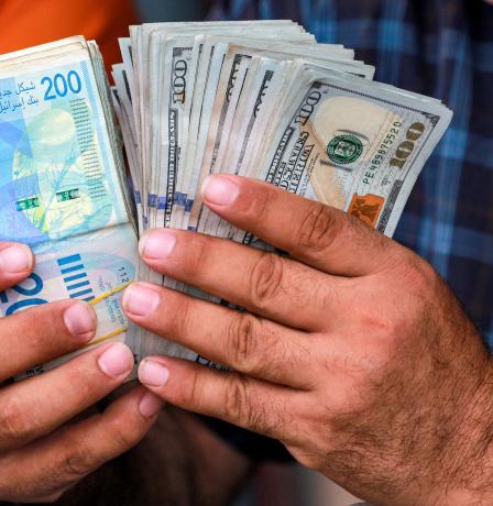 أسعار العملات: لا تغيير على سعر الدولار والدينار