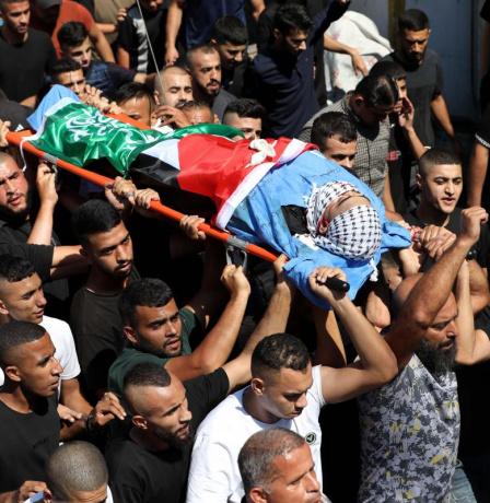 تشييع جثمان الشهيد أحمد زيود إلى مثواه الأخير في السيلة الحارثية