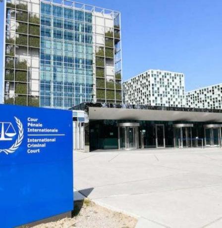 هآرتس: الجنائية الدولية أصدرت أوامر اعتقال سرية بحق 5 مسؤولين إسرائيليين