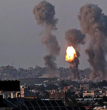 غزة: إسرائيل ألقت 100 ألف طن من المتفجرات على المدنيين