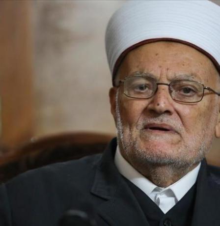 الدكتور الشيخ عكرمة صبري يؤكد على وجوب نحر الأضاحي
