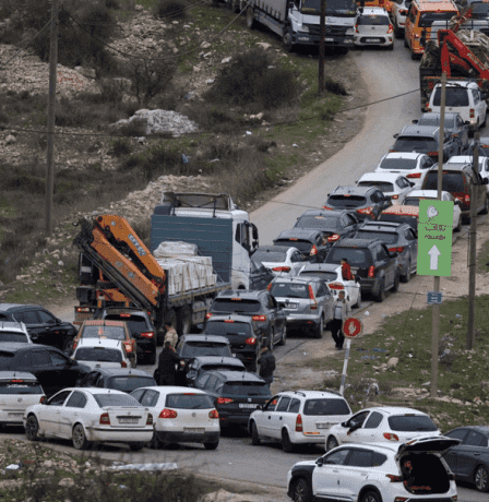 الاحتلال يشدد إجراءاته العسكرية ويغلق عددا كبيرا من الحواجز في محافظات الضفة