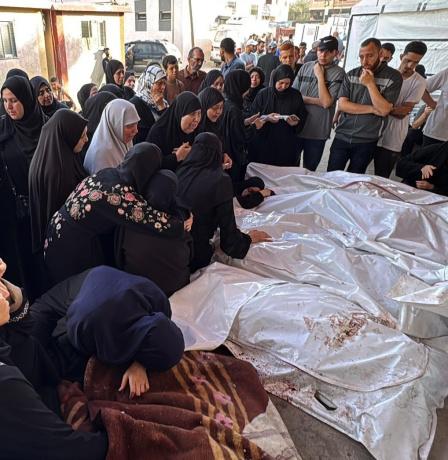 غزة: 132 شهيدًا بينهم 94 في "مصائد الموت"