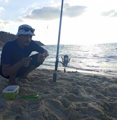 خاص| بحر غزة مقيد: كيف يمنع الاحتلال صيادي القطاع من استغلال ثروتهم السمكية!