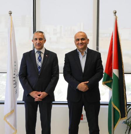 رئيس هيئة سوق رأس المال يلتقي السفير التركي لدى فلسطين