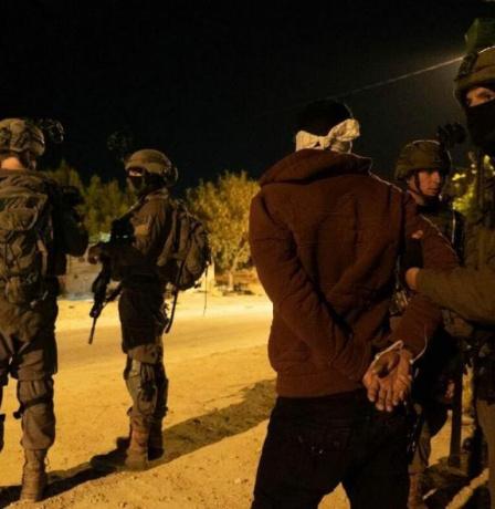 الاحتلال يعتقل شابًا بعد إصابته في بلدة الرام