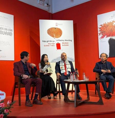 فيتنام تحتفي بإطلاق ديوانين يجسّدان معاناة شعبنا وصموده