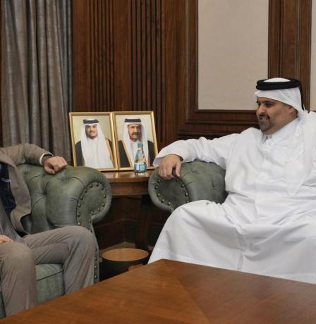 سفير فلسطين ورئيس "القطرية للإعلام" يبحثان مستجدات القضية الفلسطينية وآفاق التعاون المشترك