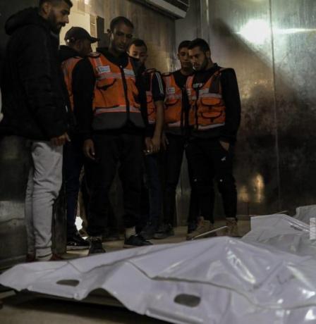 شهداء وجرحى في قصف الاحتلال مركز تدريب يؤوي عائلات نازحة شرق غزة