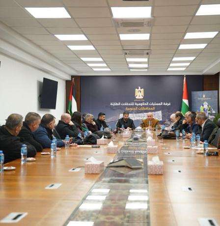 لقاء حكومي– إعلامي يبحث تحديات الإذاعات المحلية وسبل دعمها وتعزيز استدامتها