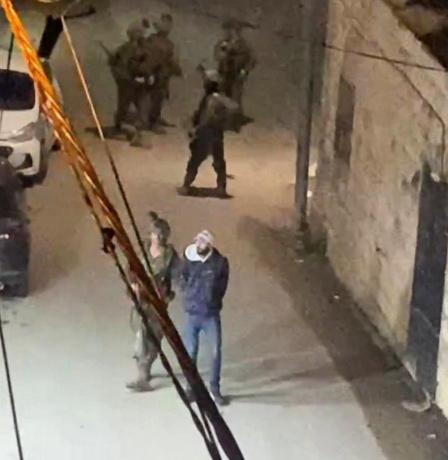 الاحتلال يعتقل شابا من سلواد