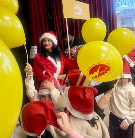 صور| "كهرباء القدس" تشارك أطفال مؤسسة بولس السادس أجواء الميلاد ضمن أنشطتها للمسؤولية الاجتماعية