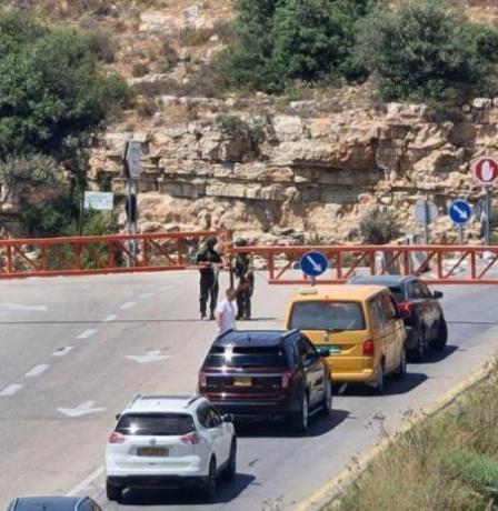 الاحتلال يغلق حاجز عطارة العسكري شمال رام الله