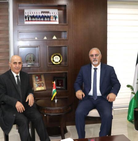 وزارة الزراعة وأكساد تبحثان دعم تعافي القطاع الزراعي وتعزيز صمود المزارعين