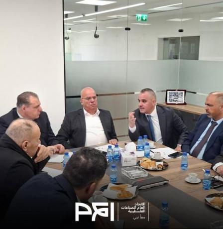 وفد من المجلس التنسيقي للقطاع الخاص يبحث مع السفير الأردني في رام الله أزمة معبر الكرامة وتداعياتها الخطيرة على المسافرين والاقتصاد