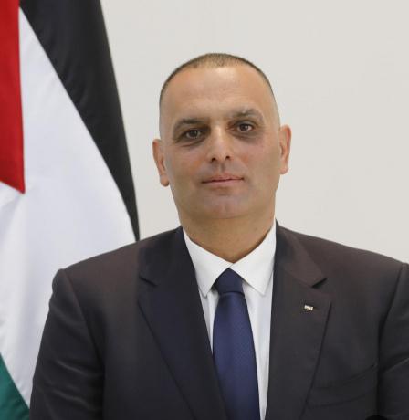 الاحتلال يُصدر قراراً بمنع وزير شؤون القدس من دخول الضفة الغربية لمدة ستة شهور