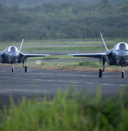 طائرات حربية إسرائيلية تهبط في كيسان شرق بيت لحم