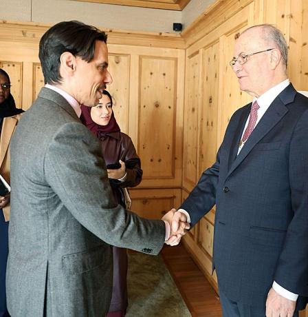 مصطفى يبحث مع وزير الخارجية السعودي آخر المستجدات وتنسيق المواقف المشتركة