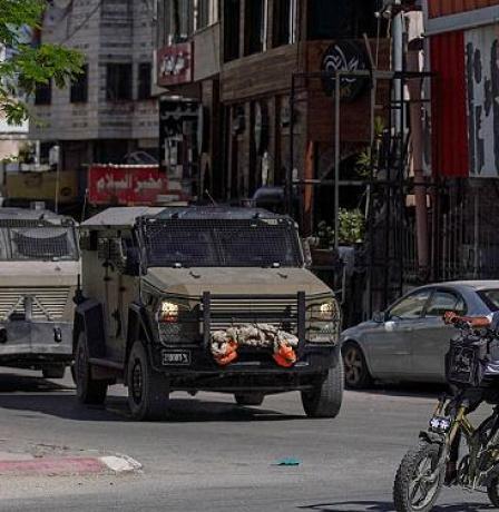 الاحتلال يقتحم بلدة دورا جنوب غرب الخليل