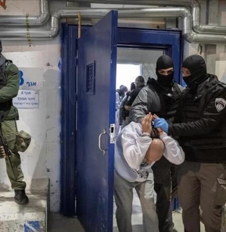 "فتح" تعلن الإضراب الشامل غدا الأربعاء لقانون إعدام الأسرى