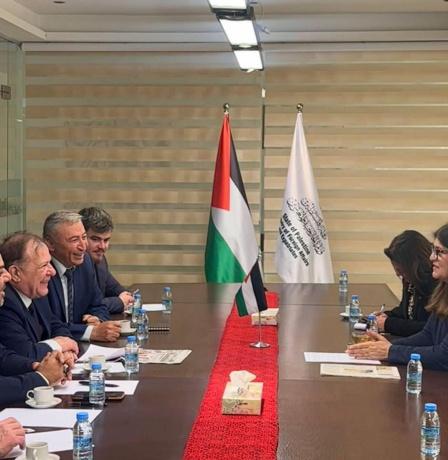 الوزيرة شاهين تلتقي رئيس التجمع الدولي للكتّاب في روسيا وتبحث التعاون المشترك