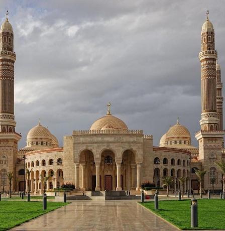 إمساكية رمضان 2026 في اليمن: مواقيت السحور والإفطار وآذان الفجر والمغرب في صنعاء وعدن