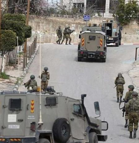 الاحتلال يغلق مدخل ترمسعيا شمال رام الله