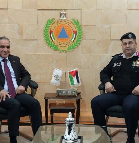 رئيس سلطة الطاقة يؤكد على تسريع إجراءات السلامة لمشاريع الطاقة الشمسية