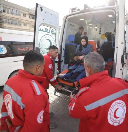 إجلاء طبي عبر معبر رفح شمل 85 شخصا