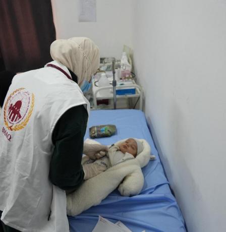 "بيت مال القدس" تواصل تنفيذ برنامج الحملات الطبية في قرى وتجمعات البدو في القدس