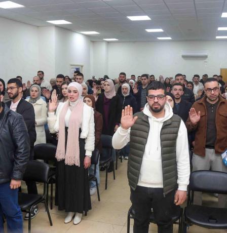 91 مهندسًا ومهندسة يؤدون قسم مزاولة المهنة وينضمون لنقابة المهندسين