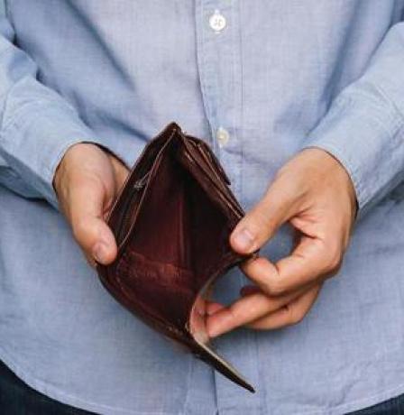 خاص | مبادرة شعبية تطالب بوقف أوامر الحبس على الذمم المالية