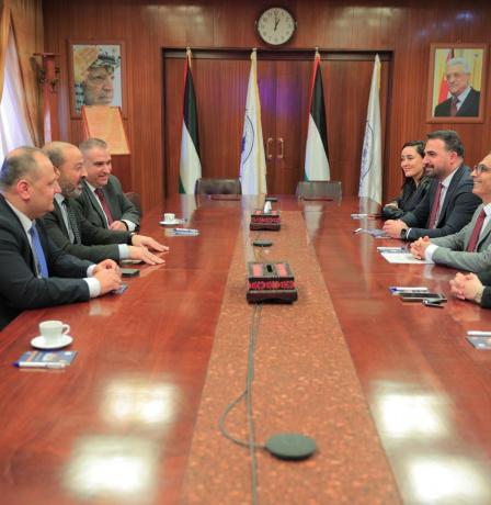 جامعة النجاح الوطنية والنيابة العامة توقعان مذكرة تفاهم لتعزيز التعاون في مجالات التعليم والتدريب والبحث القانوني