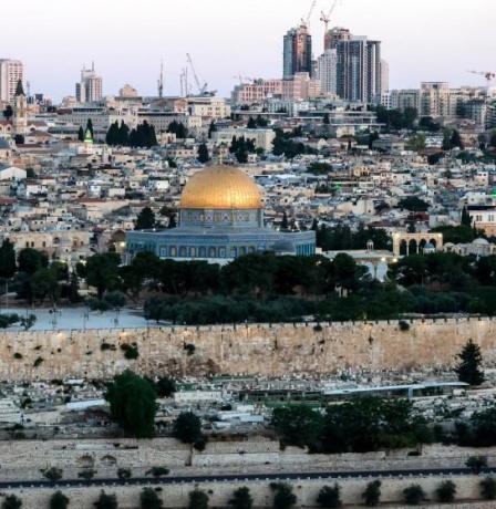 إعادة فتح المسجد الأقصى غدا بعد إغلاق تاريخي استمر 40 يوما