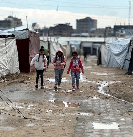 ترقّب إسرائيلي لرد حماس على خطة نزع السلاح وسط تهديد بالتصعيد