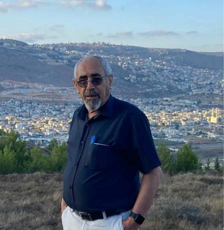 الإجرامُ الصهيونيُّ يسعى إلى تعزيزِ روايةٍ بشريةٍ وتثبيتِها كنصٍّ إلهيٍّ