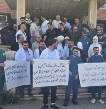 لوّحت بالإغلاق الشامل.. نقابة الأطباء تصدر بياناً تحذيرياً بشأن الاعتداءات على الكوادر الطبية