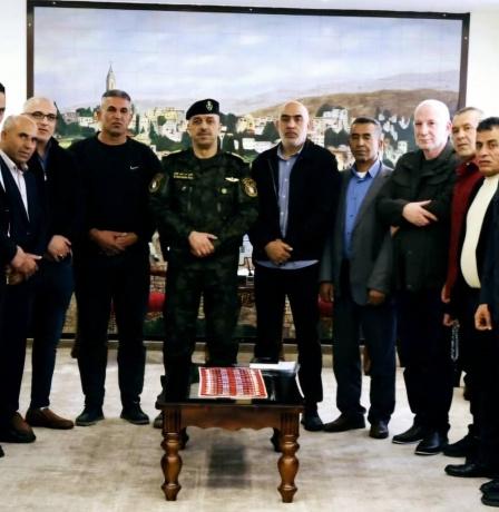 بالصور| اللواء العبد إبراهيم خليل يبحث تعزيز السلم الأهلي مع وفد من الأسرى المحررين وكبار الضباط