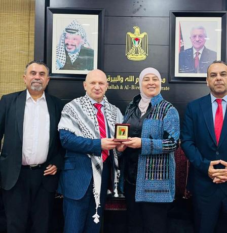 د. غنام تكرّم منسق رابطة اتحادات كتاب "البريكس" وتدعو لتعزيز الحراك الثقافي العالمي دعما لشعبنا