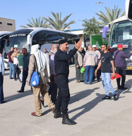 مدير شرطة معبر الكرامة لراية: تفويج نحو 4 آلاف حاج عبر الكرامة خلال يومين وخطة خاصة لتسهيل السفر