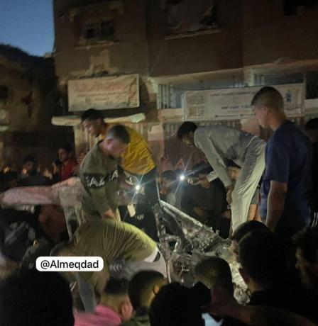 شهيدان وعدد من الجرحى بقصف الاحتلال مركبة غرب مدينة غزة